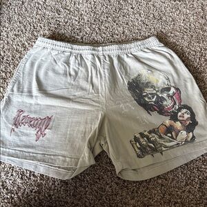 REVENGE Shorts with Skull and Woman